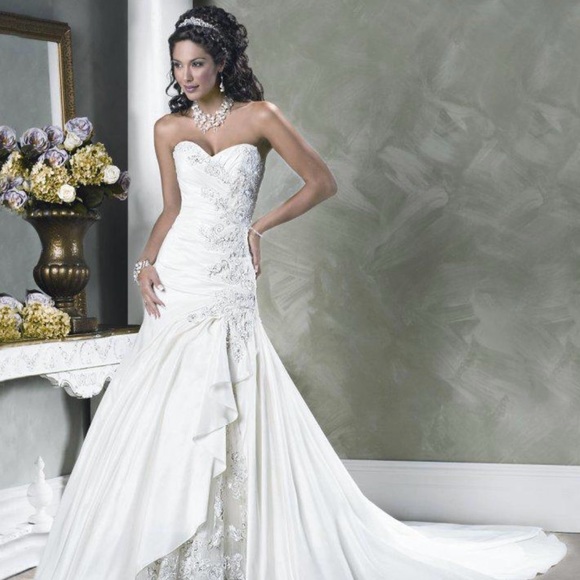 PRIVATE COLLECTION, WEDDING GROWN & BRIDAL CLASSIC VEIL, SIZE: 6, BRAND NEW - Picture 3 of 17